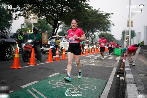 Race photo from Smartfren Run 2025 
