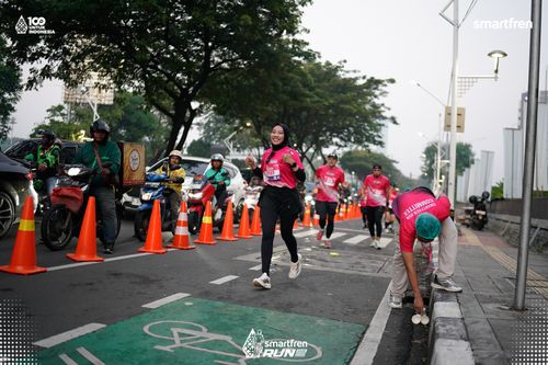 Race photo from Smartfren Run 2025 