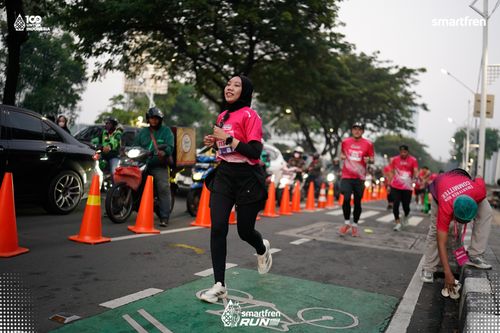 Race photo from Smartfren Run 2025 