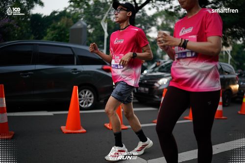 Race photo from Smartfren Run 2025 