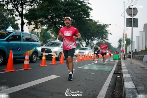 Race photo from Smartfren Run 2025 