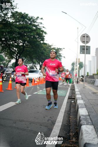 Race photo from Smartfren Run 2025 
