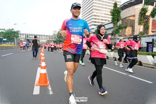 Race photo from Smartfren Run 2025 