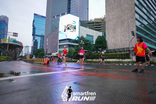 Race photo from Smartfren Run 2024