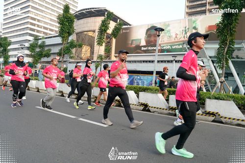 Race photo from Smartfren Run 2025 