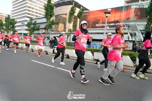 Race photo from Smartfren Run 2025 