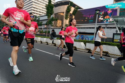 Race photo from Smartfren Run 2025 