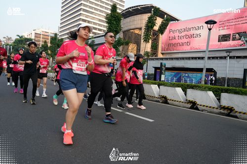 Race photo from Smartfren Run 2025 