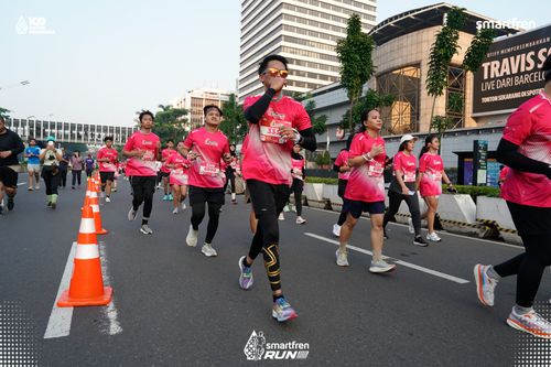 Race photo from Smartfren Run 2025 