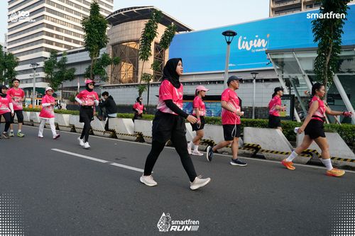 Race photo from Smartfren Run 2025 
