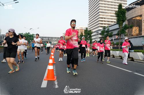 Race photo from Smartfren Run 2025 