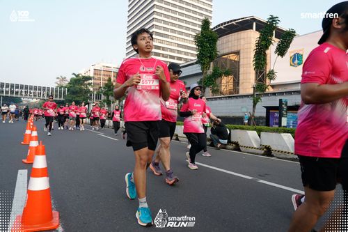 Race photo from Smartfren Run 2025 