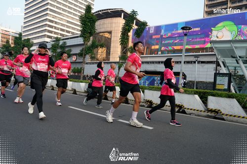Race photo from Smartfren Run 2025 