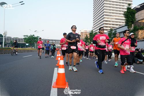 Race photo from Smartfren Run 2025 