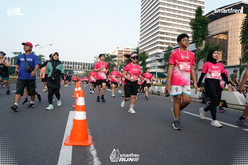 Race photo from Smartfren Run 2025 