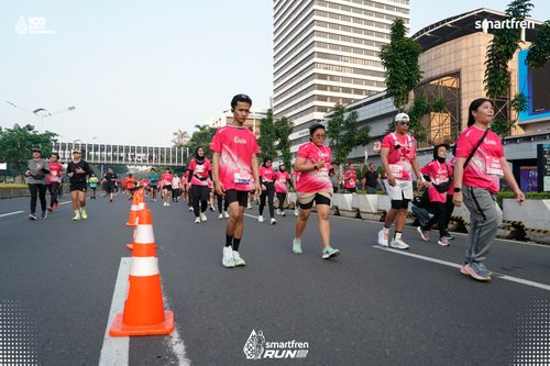 Race photo from Smartfren Run 2025 