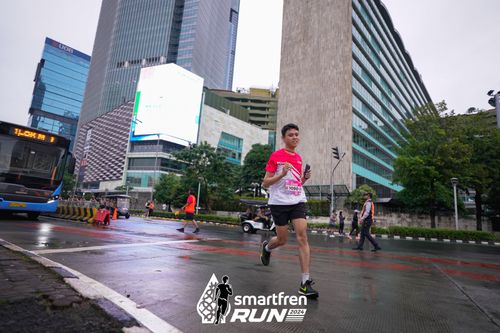 Race photo from Smartfren Run 2024