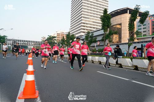 Race photo from Smartfren Run 2025 