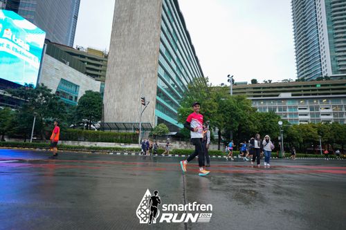 Race photo from Smartfren Run 2024