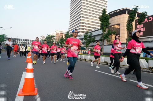 Race photo from Smartfren Run 2025 