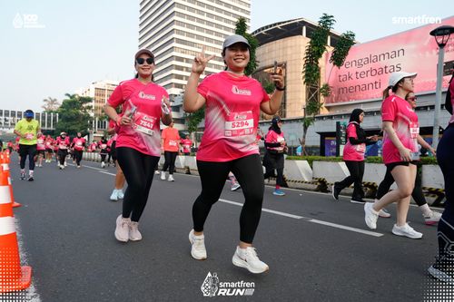 Race photo from Smartfren Run 2025 
