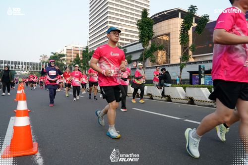 Race photo from Smartfren Run 2025 