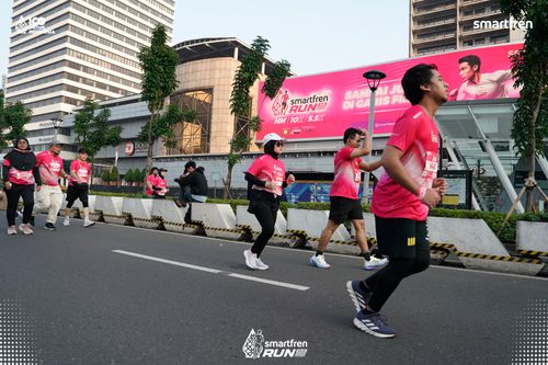 Race photo from Smartfren Run 2025 