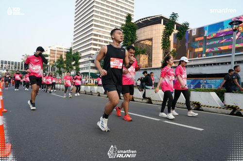 Race photo from Smartfren Run 2025 