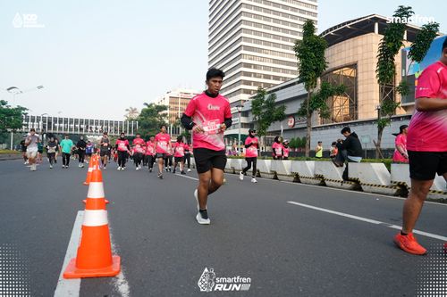 Race photo from Smartfren Run 2025 