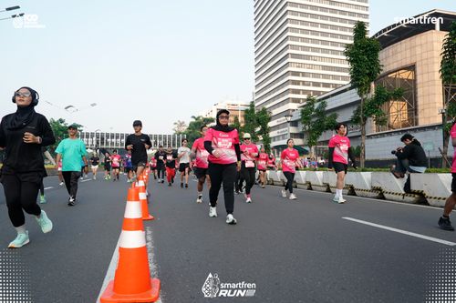 Race photo from Smartfren Run 2025 
