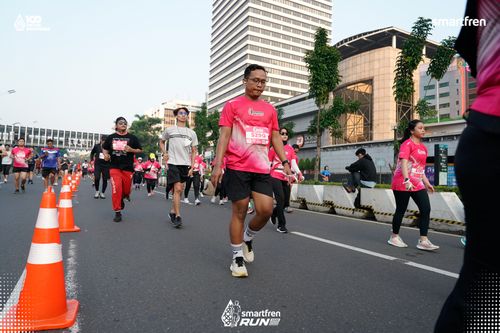 Race photo from Smartfren Run 2025 