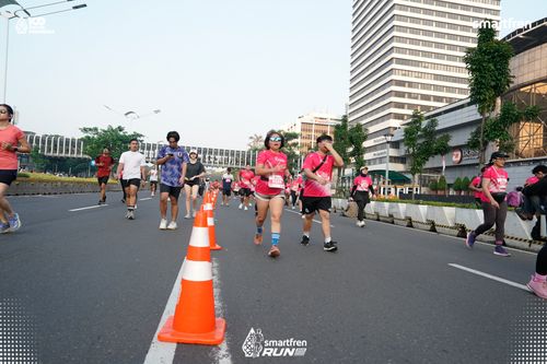 Race photo from Smartfren Run 2025 