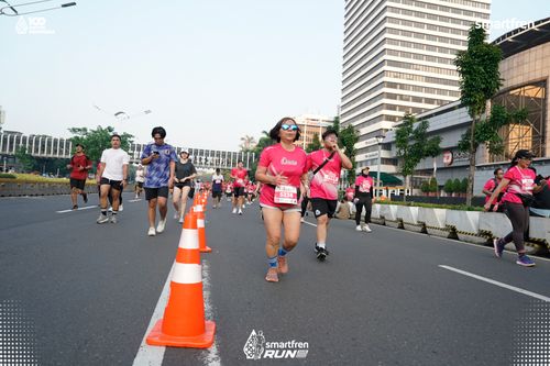 Race photo from Smartfren Run 2025 