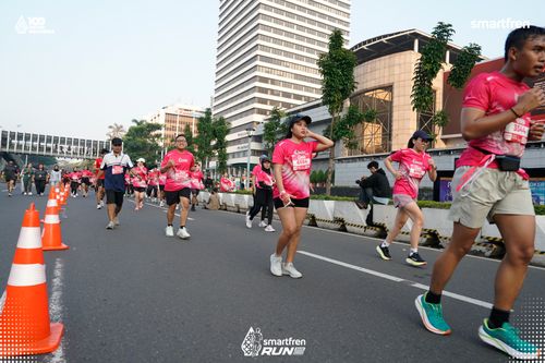 Race photo from Smartfren Run 2025 