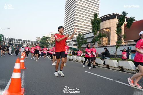 Race photo from Smartfren Run 2025 