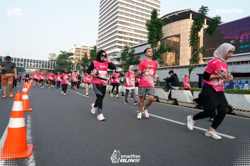 Race photo from Smartfren Run 2025 