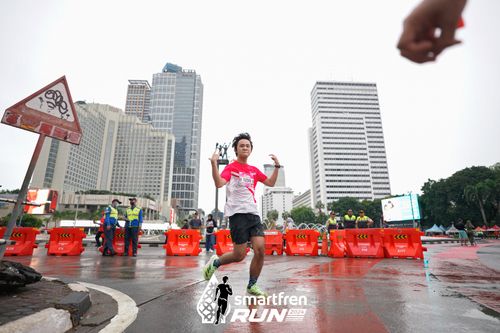 Race photo from Smartfren Run 2024