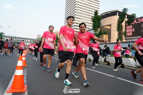 Race photo from Smartfren Run 2025 