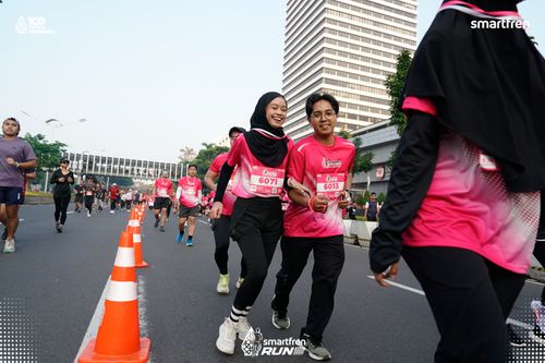 Race photo from Smartfren Run 2025 