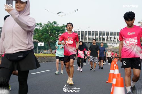 Race photo from Smartfren Run 2025 