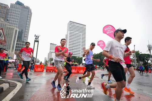 Race photo from Smartfren Run 2024