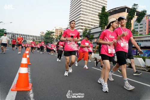 Race photo from Smartfren Run 2025 