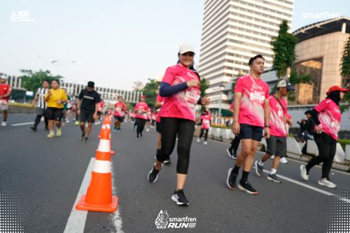 Race photo from Smartfren Run 2025 