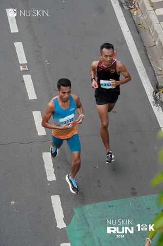 Race photo from Nu Skin Run 10K