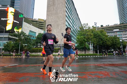 Race photo from Smartfren Run 2024