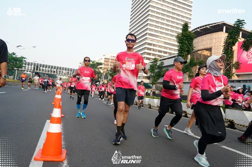 Race photo from Smartfren Run 2025 
