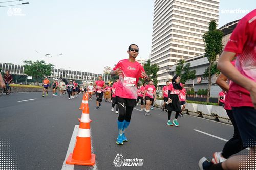 Race photo from Smartfren Run 2025 