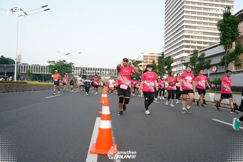 Race photo from Smartfren Run 2025 