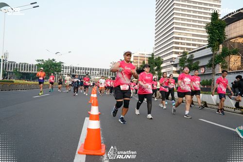 Race photo from Smartfren Run 2025 