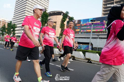Race photo from Smartfren Run 2025 